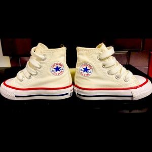 Toddler Converse shoes size 2